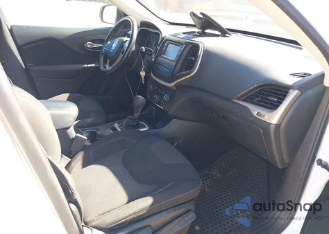 2015 Jeep Cherokee Latitude z USA, uszkodzony, nr VIN 1C4PJLCB8FW670430